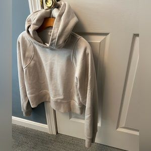 Lululemon loungeful cropped hoodie in Beige with sparkle. Size 6.